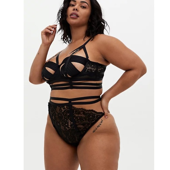 NWT TORRID 2 PAIR! Black and red high waist cut out thong panties - Picture 11 of 11